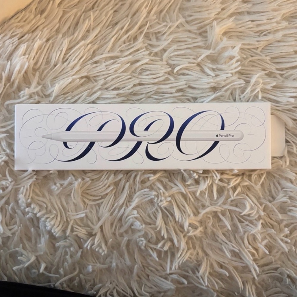 Apple Pencil Pro Box in White